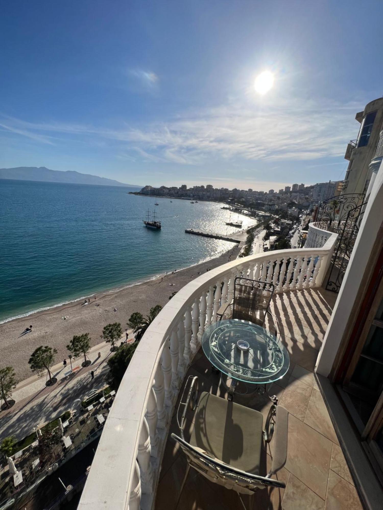 Monte Cristo Hotel With Rooftop Pool Sarande Exterior photo