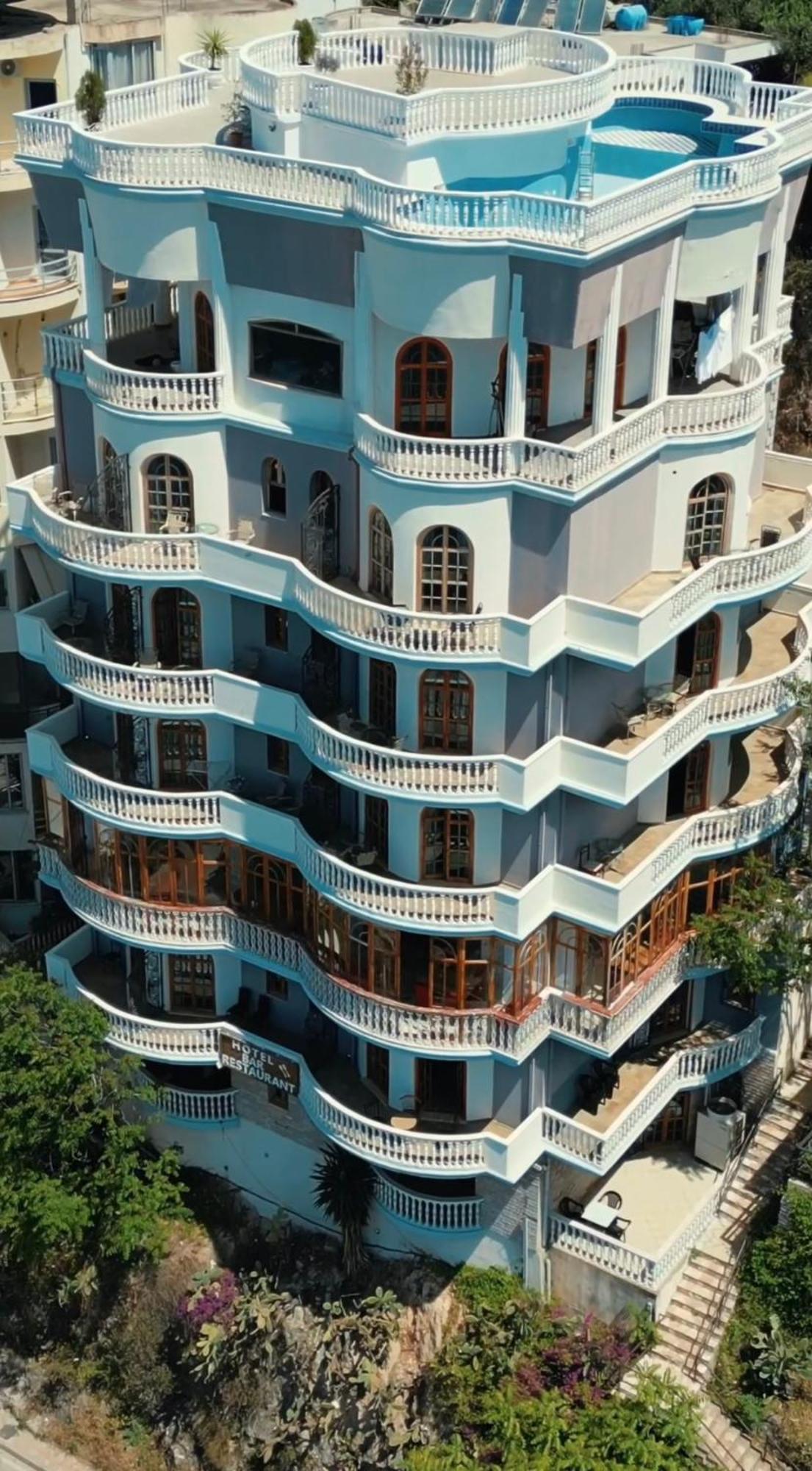 Monte Cristo Hotel With Rooftop Pool Sarande Exterior photo